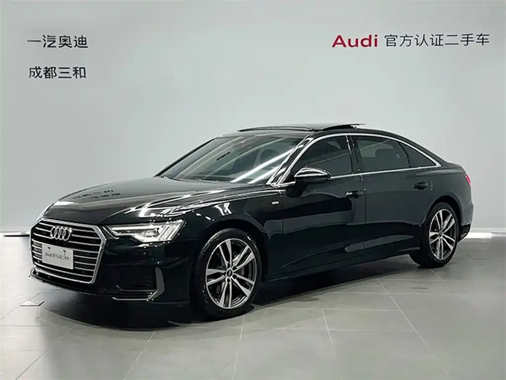 Audi A6L — фото 1