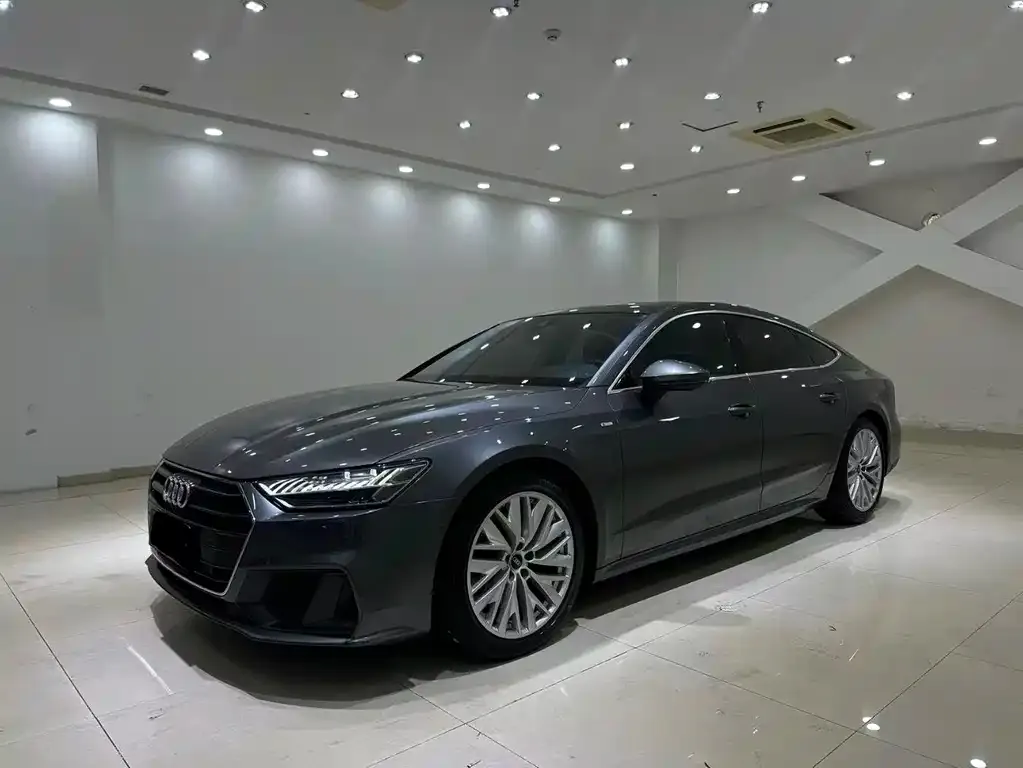 Audi A7 — фото 1