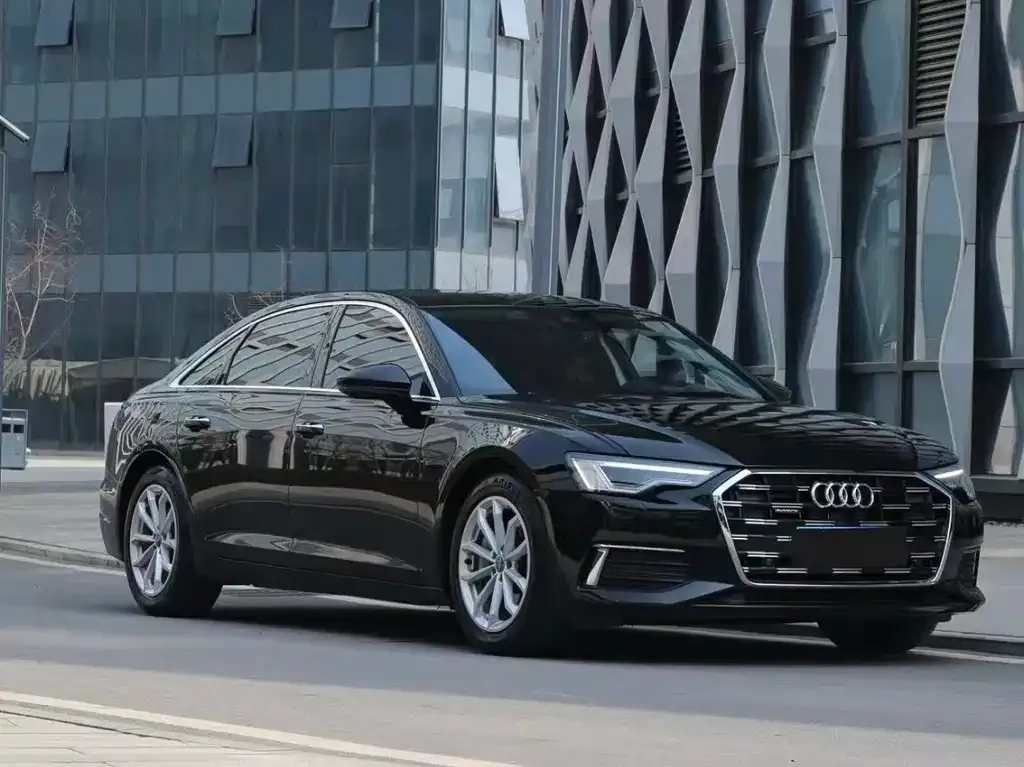 Audi A6L — фото 8