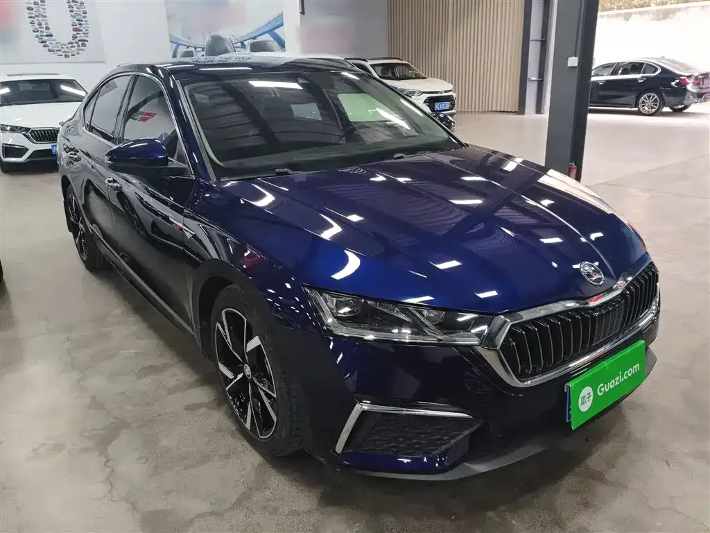 Skoda Octavia — фото 7
