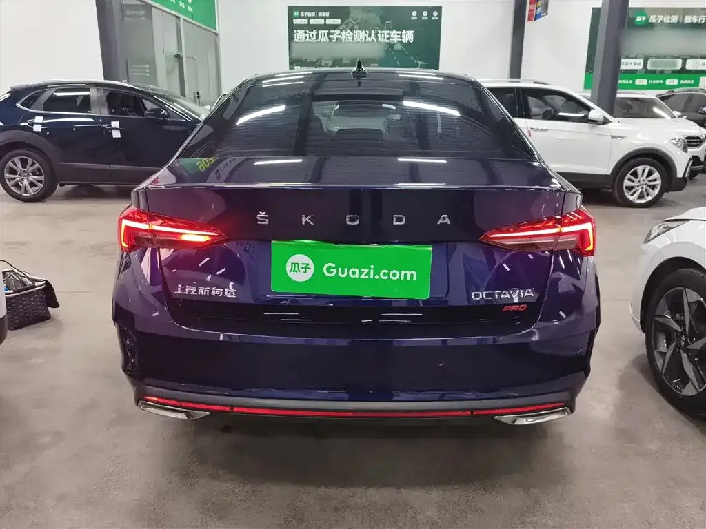Skoda Octavia — фото 4