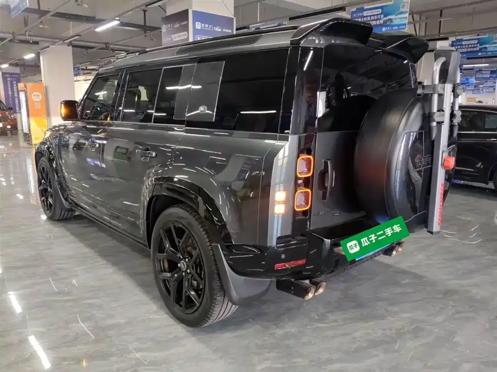 Land Rover Defender — фото 6