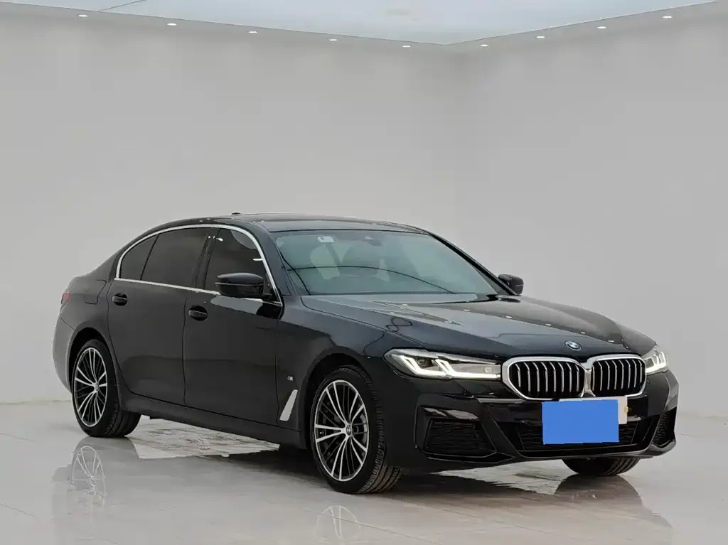 BMW 5 Series — фото 2