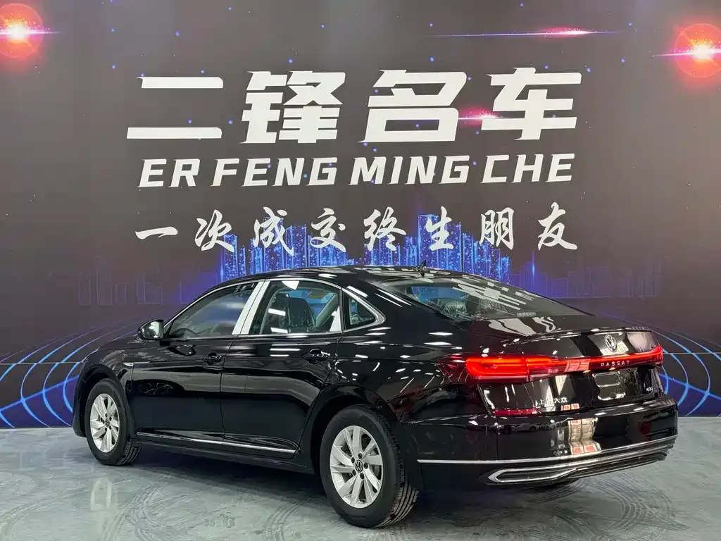 Volkswagen Passat New Energy — фото 4