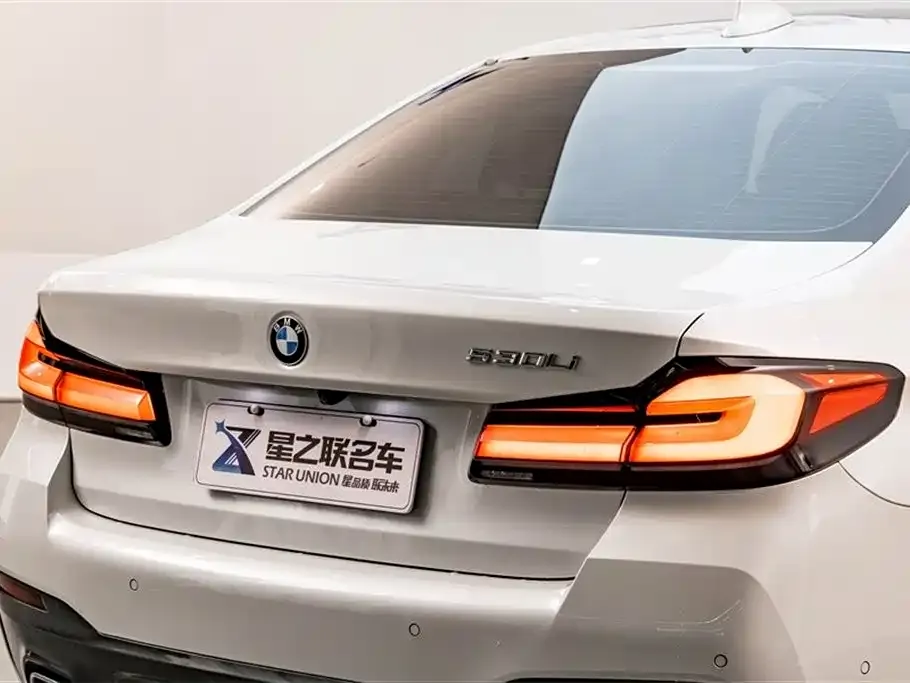 BMW 5 Series — фото 2