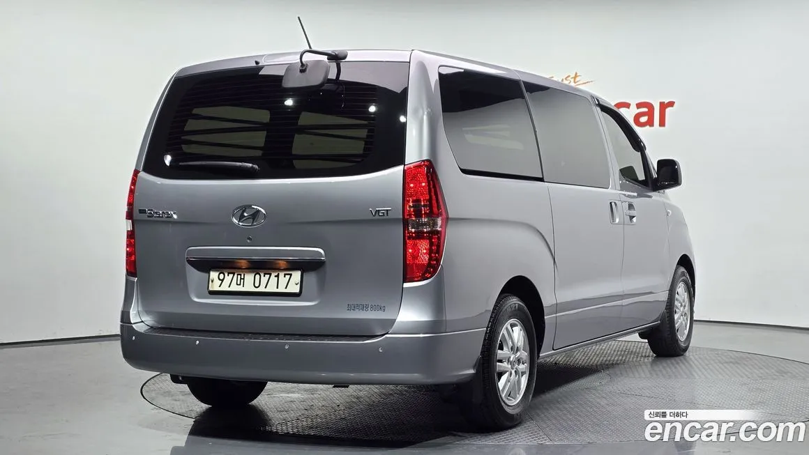 Hyundai Starex — фото 2