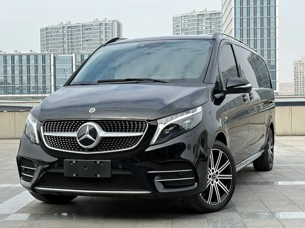 Mercedes-Benz V-Class — фото 10