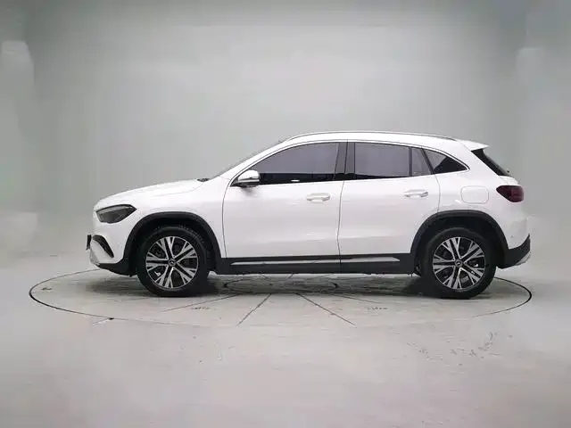 Mercedes-Benz GLA — фото 6