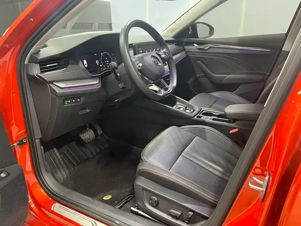 Skoda Octavia — фото 9