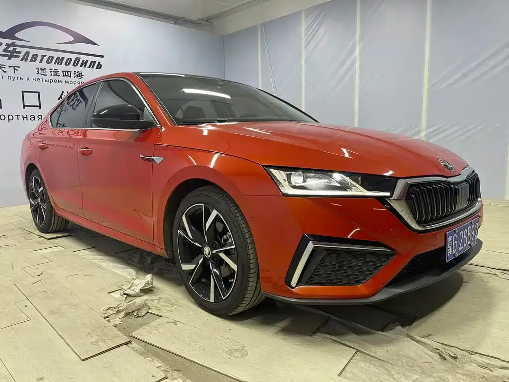 Skoda Octavia — фото 3