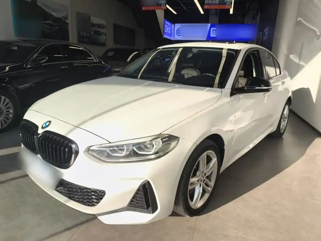 BMW 1 Series — фото 1