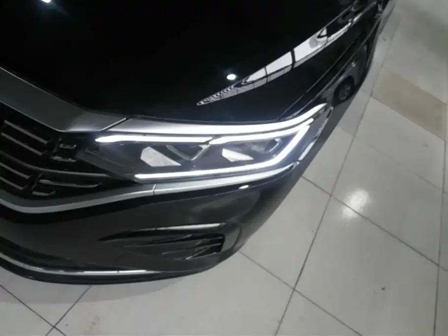 Volkswagen Passat — фото 4