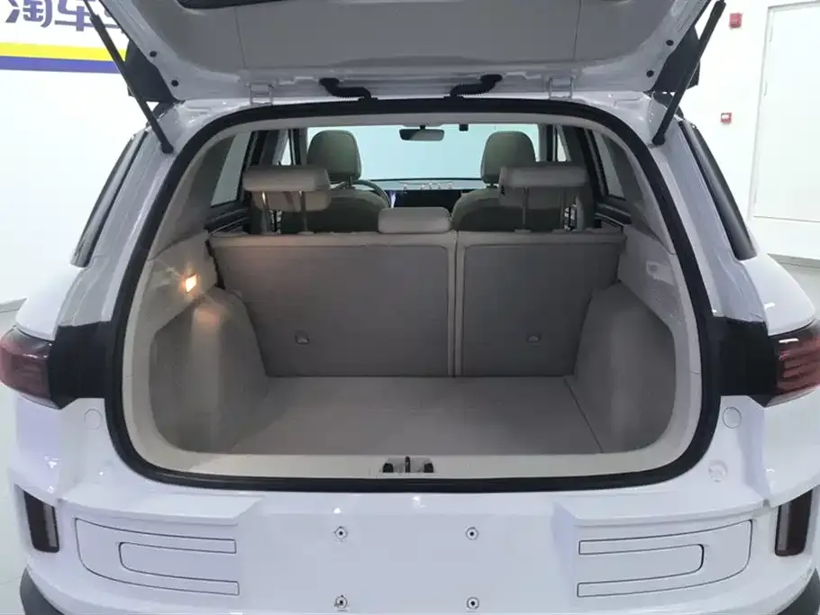 Geely Icon — фото 4