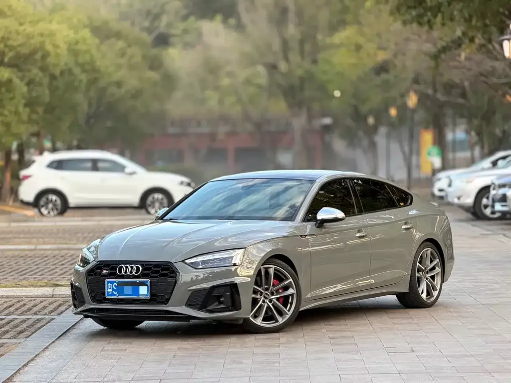 Audi S5 — фото 1
