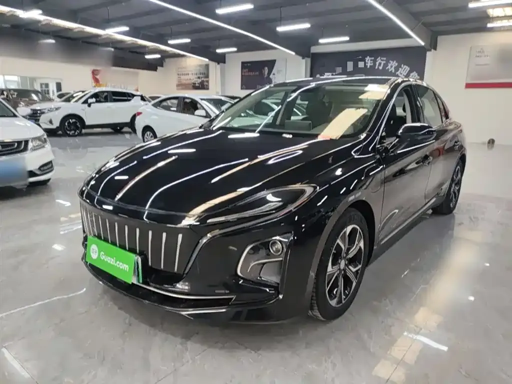 Hongqi E-QM5 — фото 1