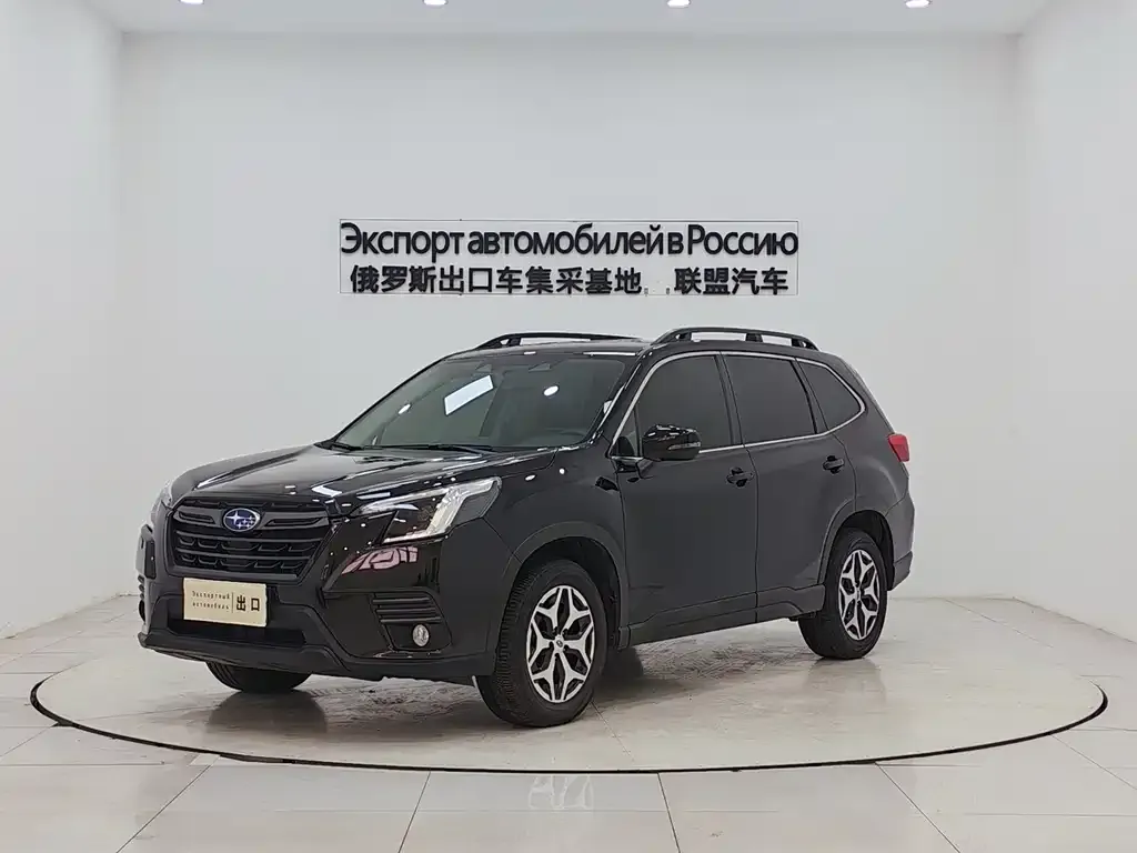 Subaru Forester — фото 1