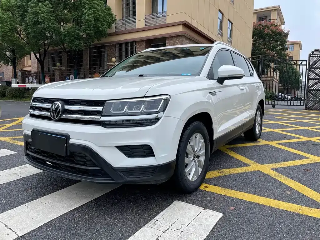Volkswagen Tharu — фото 1