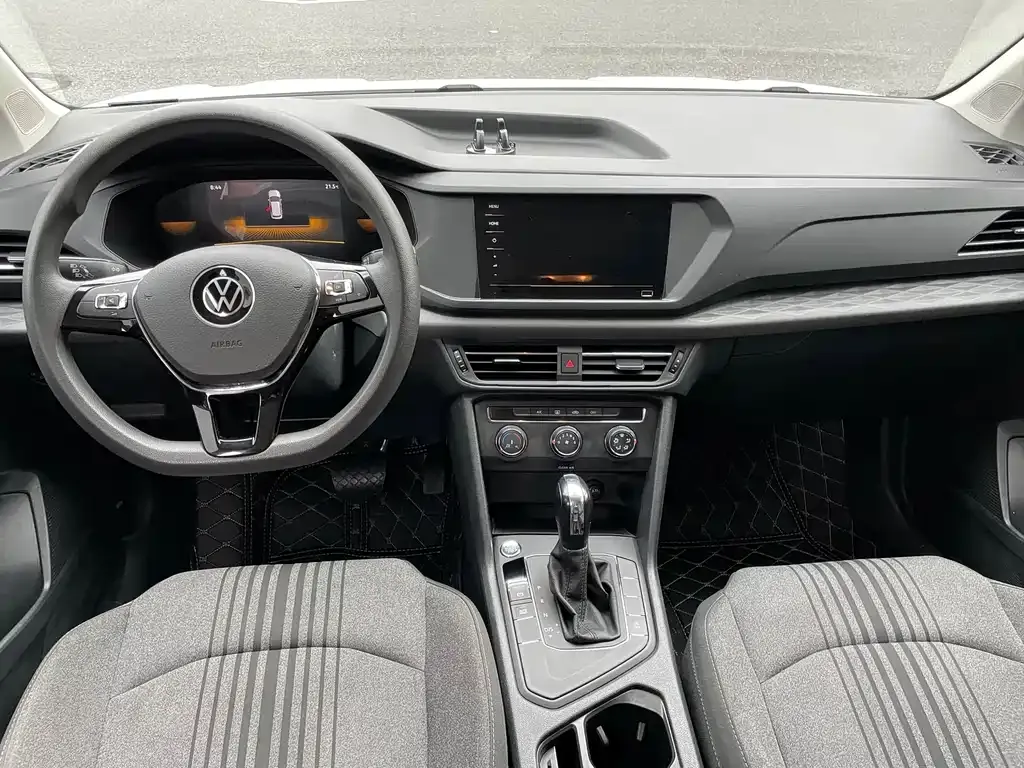 Volkswagen Tharu — фото 9