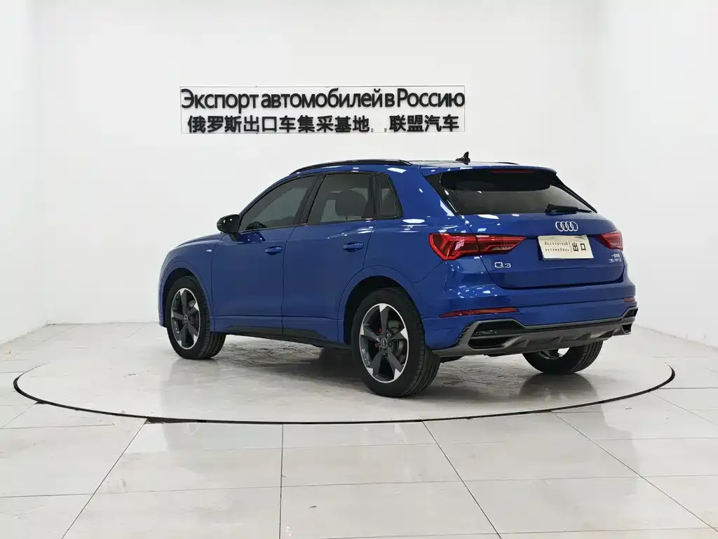 Audi Q3 — фото 6