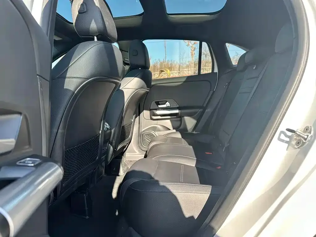 Mercedes-Benz GLA — фото 8