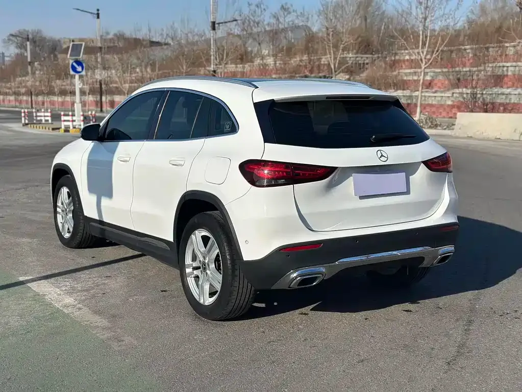 Mercedes-Benz GLA — фото 9