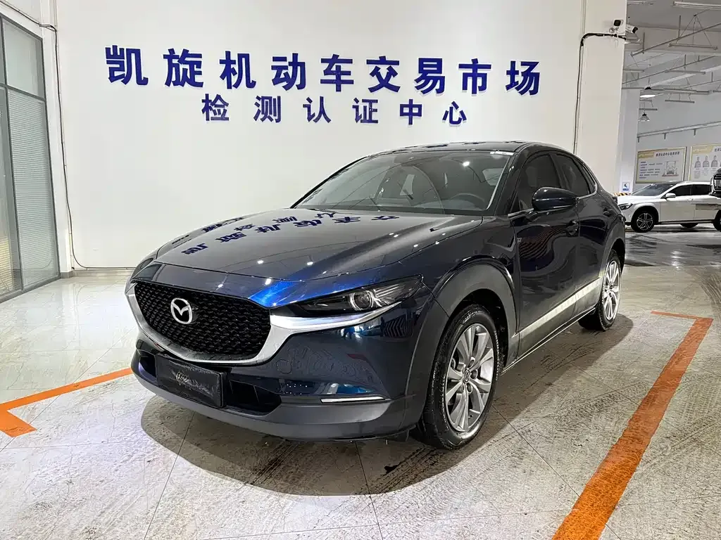 Mazda CX-30 — фото 1