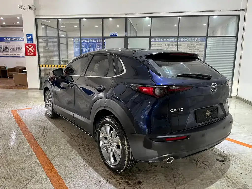 Mazda CX-30 — фото 6