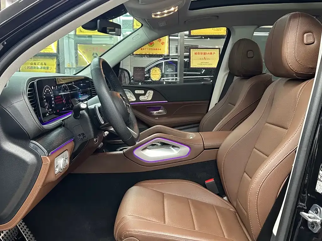 Mercedes-Benz GLS — фото 10