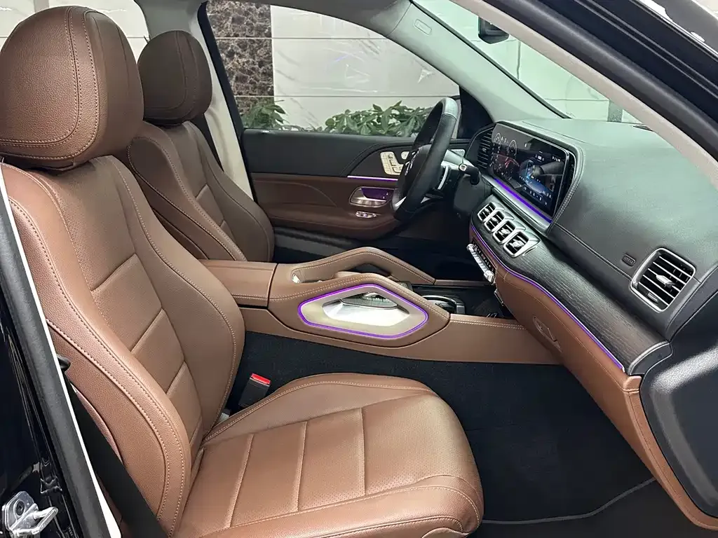 Mercedes-Benz GLS — фото 4