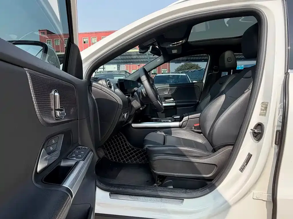 Mercedes-Benz GLA — фото 5