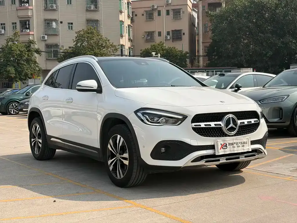 Mercedes-Benz GLA — фото 6