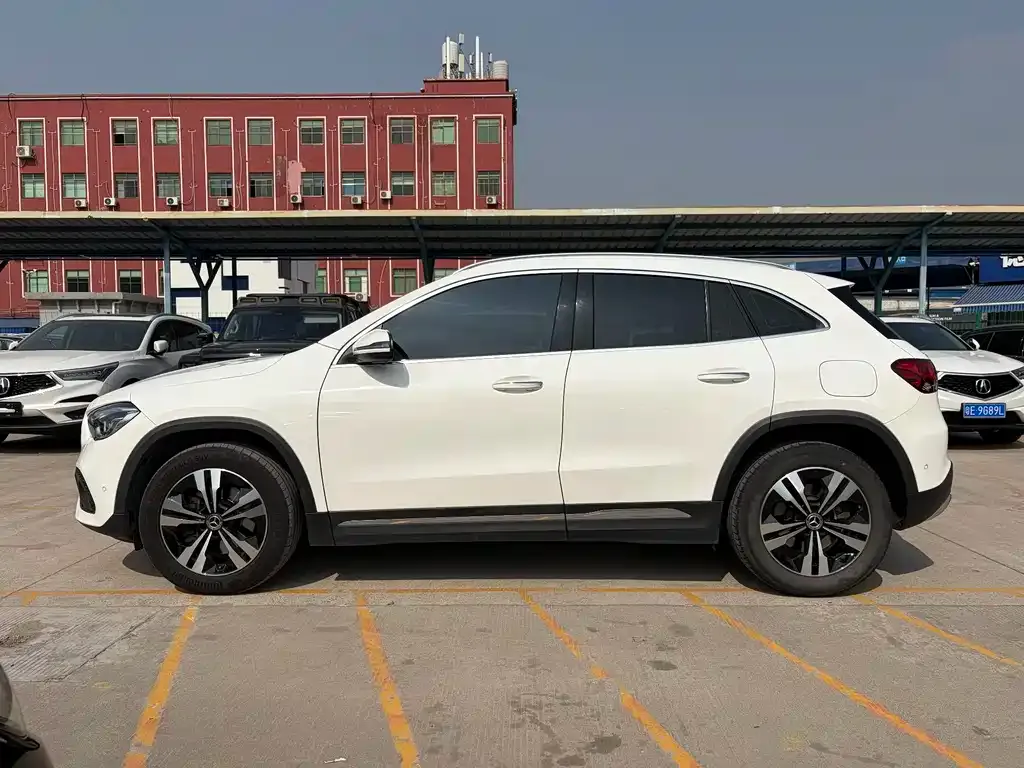 Mercedes-Benz GLA — фото 4