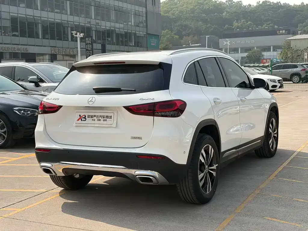 Mercedes-Benz GLA — фото 7