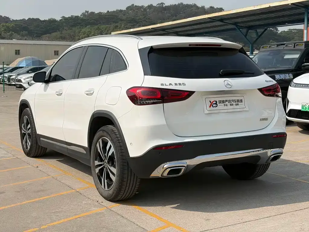 Mercedes-Benz GLA — фото 9