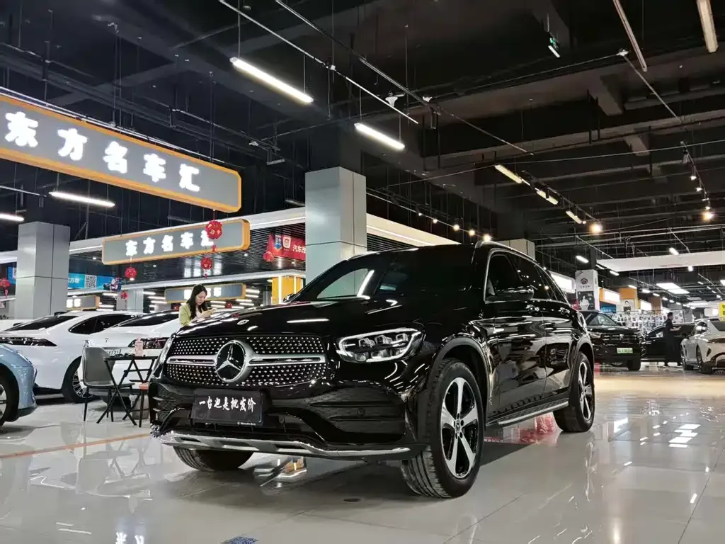 Mercedes-Benz GLC — фото 1