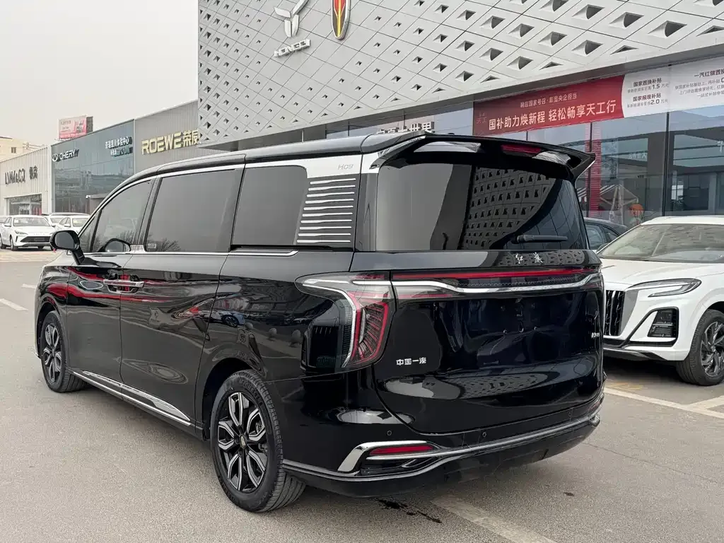 Hongqi HQ9 — фото 3