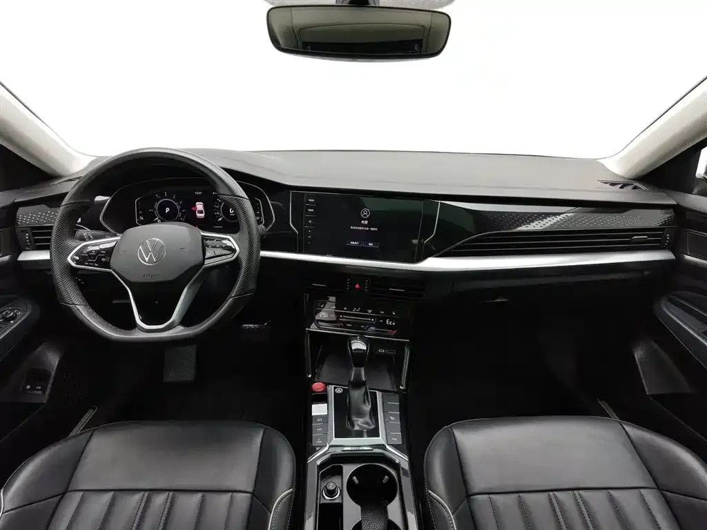 Volkswagen Passat New Energy — фото 6