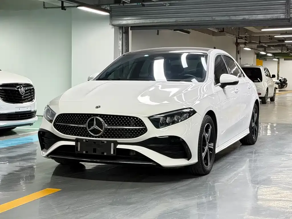 Mercedes-Benz A-Class — фото 1