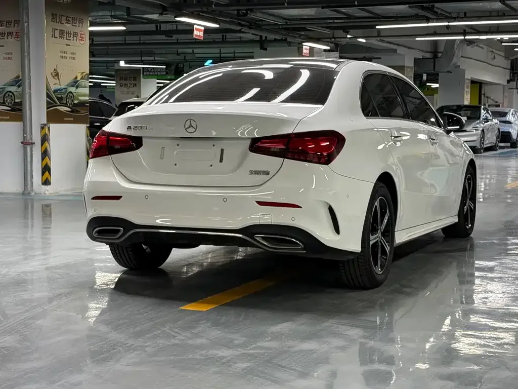Mercedes-Benz A-Class — фото 8