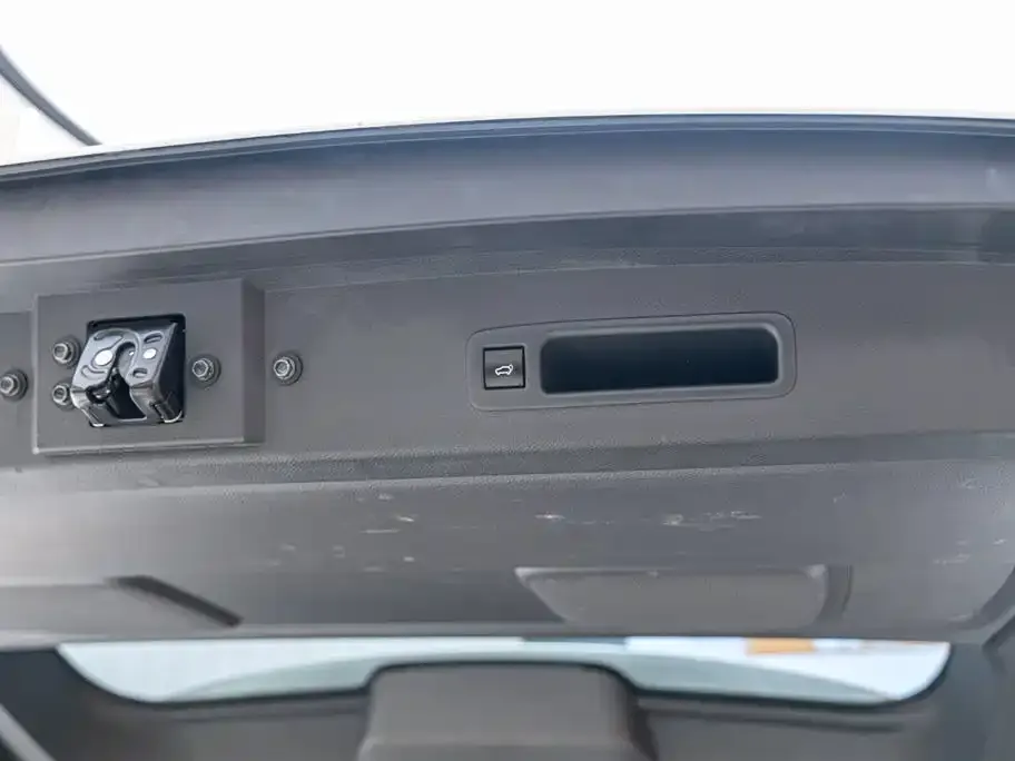 Toyota Sienna — фото 2