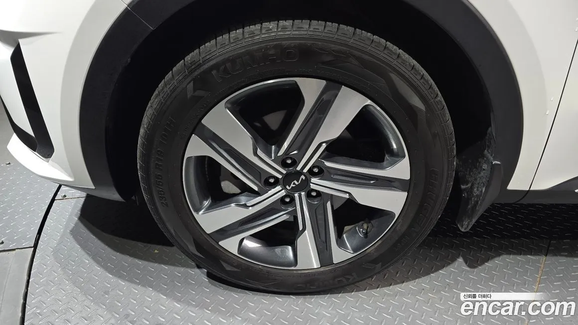 Kia Sorento — фото 9