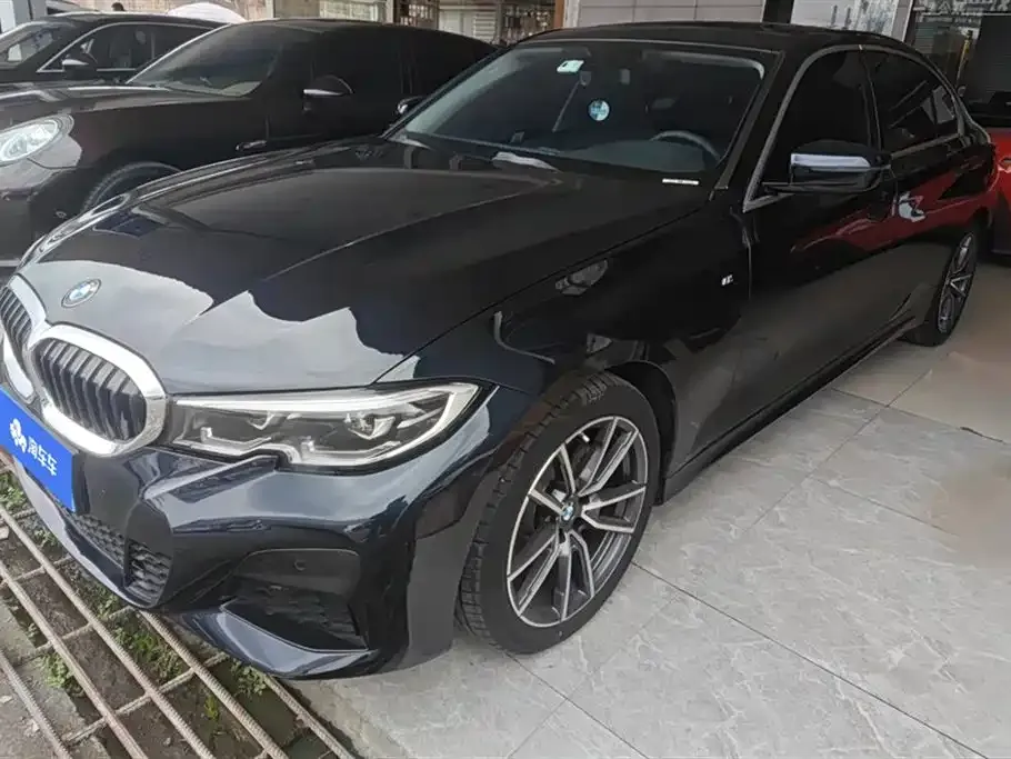 BMW 3 Series — фото 1