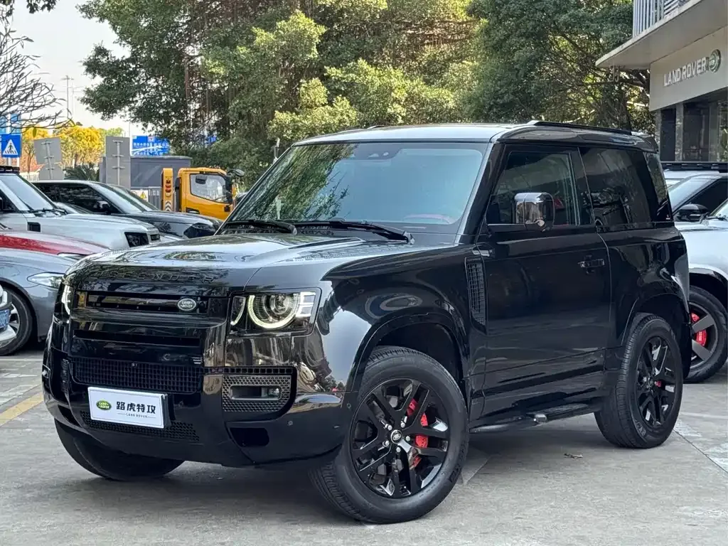 Land Rover Defender — фото 1