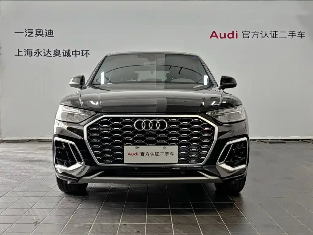 Audi Q5L Sportback — фото 3