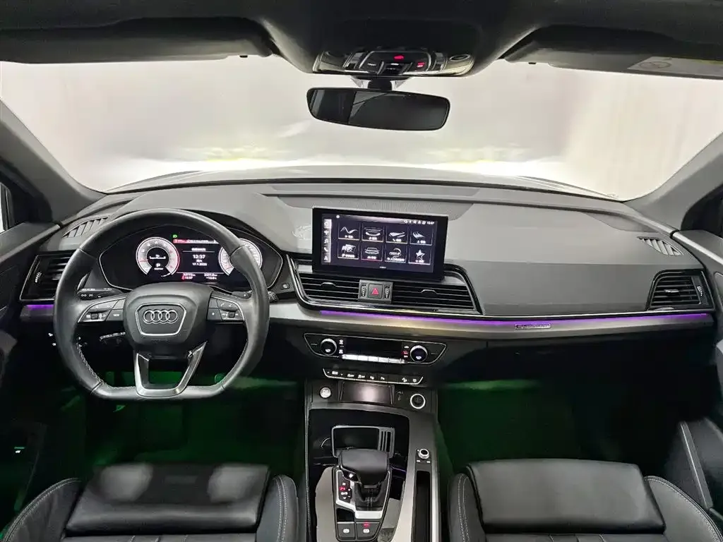 Audi Q5L Sportback — фото 8