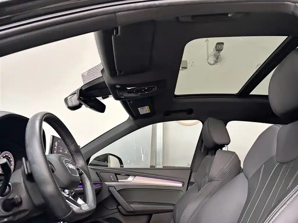 Audi Q5L Sportback — фото 6