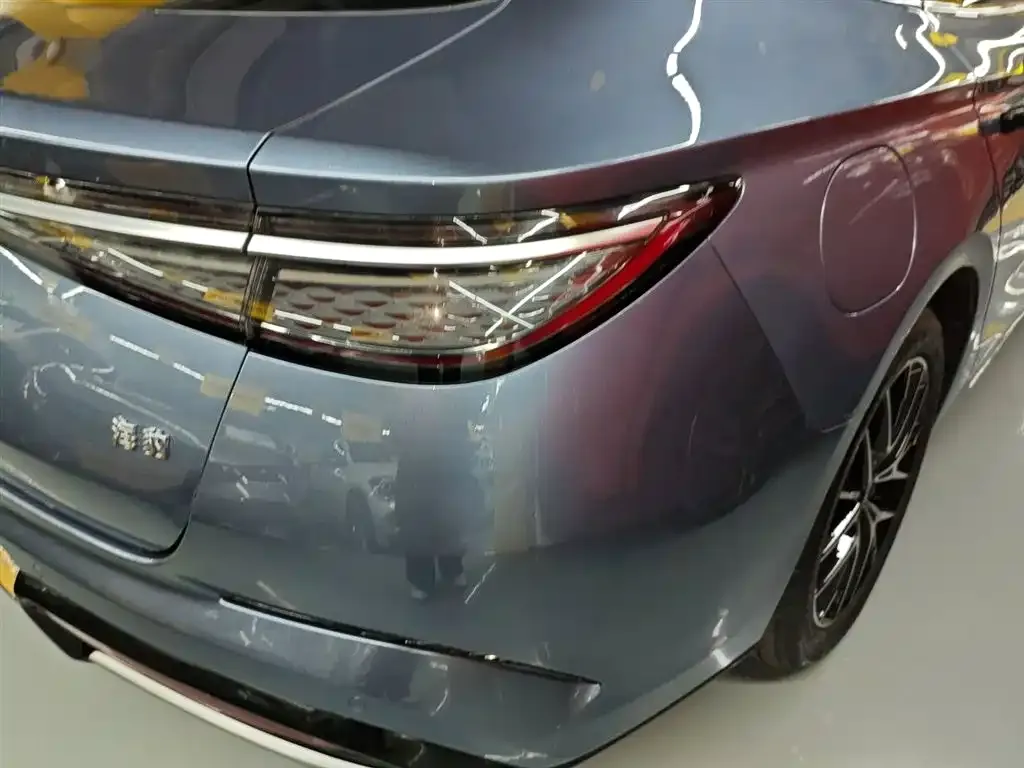 BYD Seal — фото 2