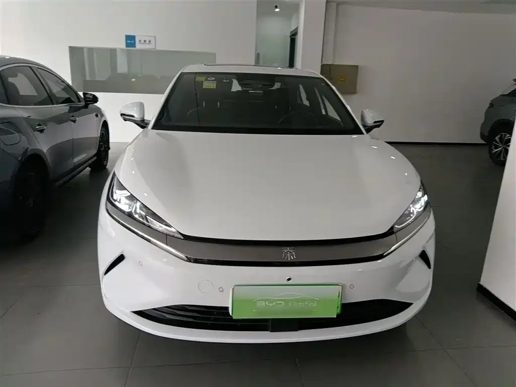 BYD Qin L — фото 8
