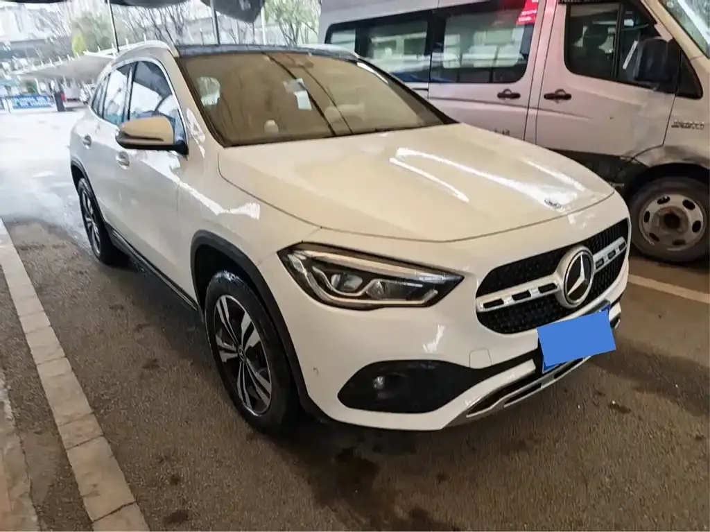 Mercedes-Benz GLA — фото 6