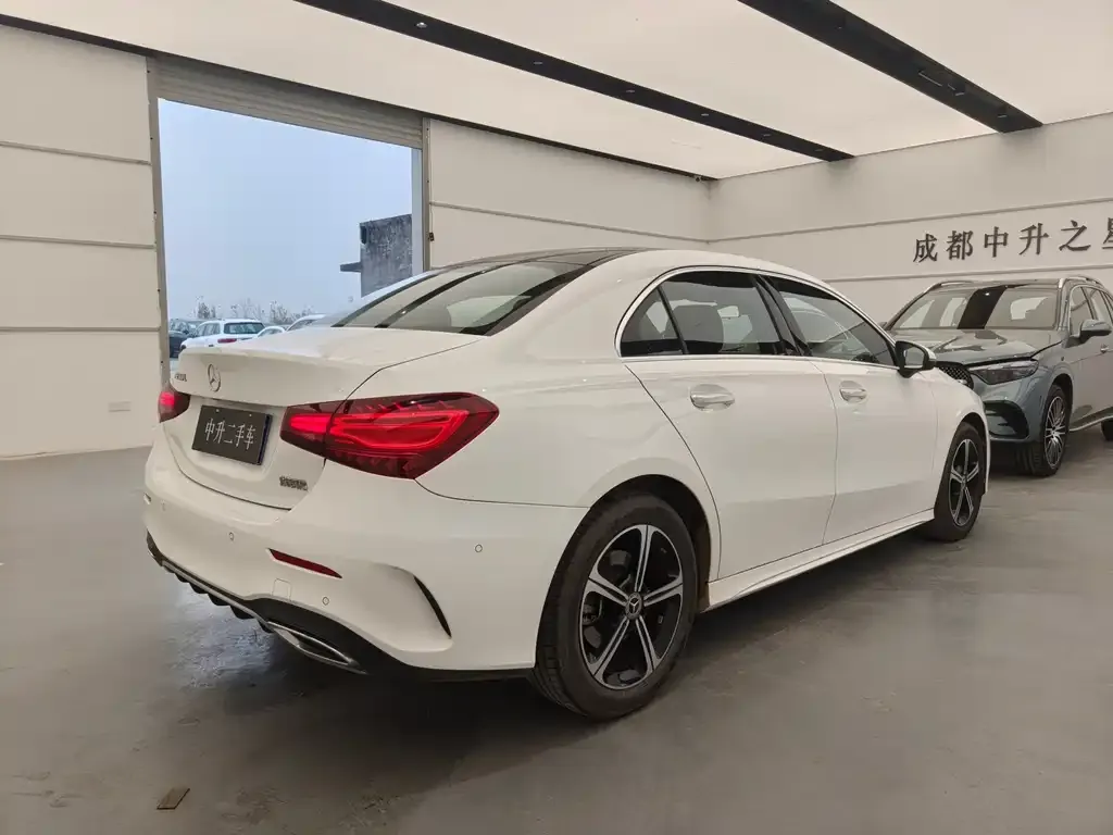 Mercedes-Benz A-Class — фото 10
